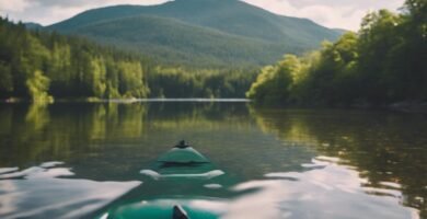 paddle sport comparison canoeing versus kayaking